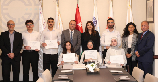 طلبة جامعة الأميرة سمية للتكنولوجيا يتصدرون "هاكاثون الإسكندرية للحوسبة الكمية"