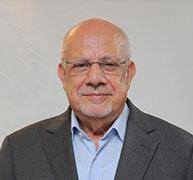 السيد أيمن مزاهرة